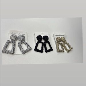 🌗Open rectangle textured drop earrings